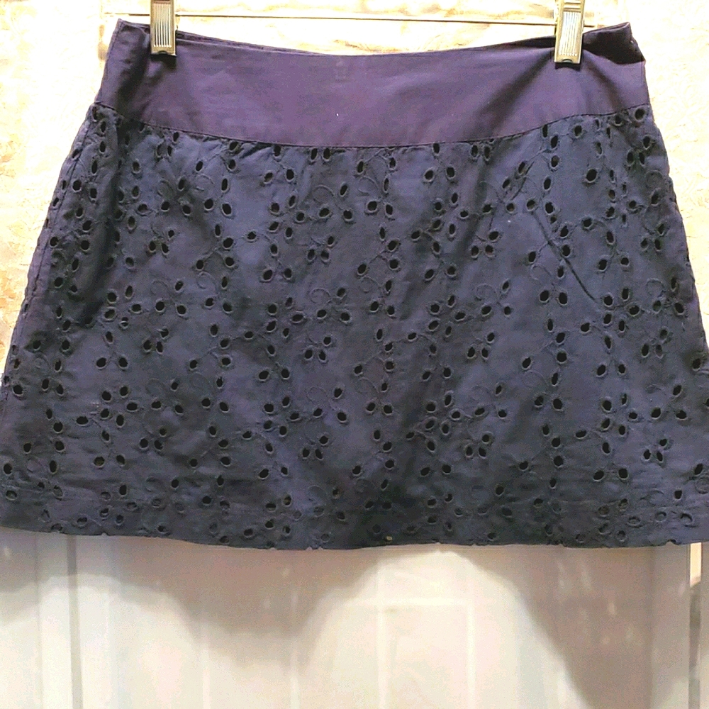 SODA BLU EYELET REAR ZIP MINI SKIRT SZ S